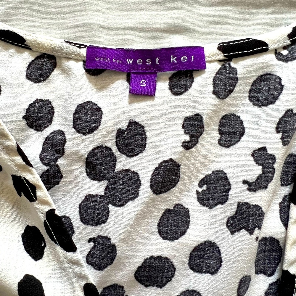 WEST KEI Blouse - Size Small - Picture 5 of 5